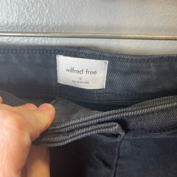 Wilfred Free Aritzia Women's Cargo Black Denim‎ Straight Leg Pants Size 6 - Picture 4 of 5